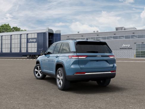 New 2026 Jeep Grand Cherokee Limited image 3