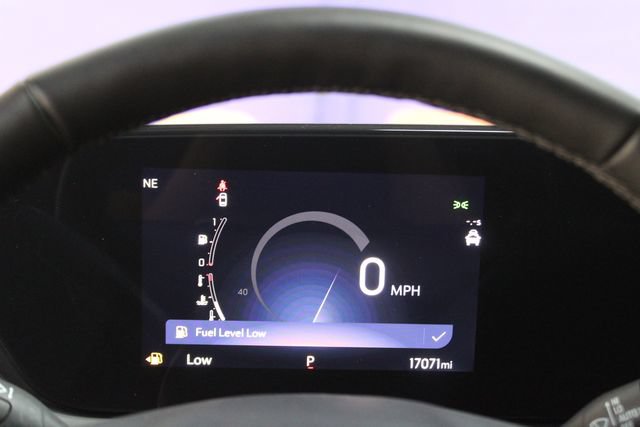 Certified 2025 Buick Envista Avenir FWD image 18