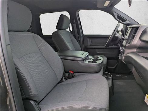 Used 2024 RAM 3500 Tradesman w/ Chrome Appearance Group image 18