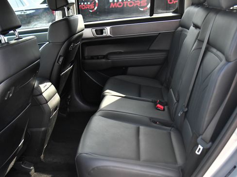 Used 2024 Hyundai Santa Fe SEL image 40