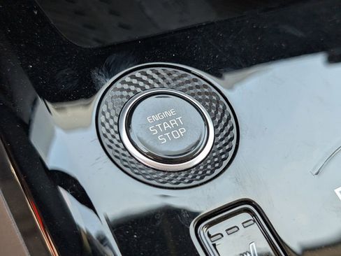 Used 2023 Kia Niro SX Touring FWD image 31