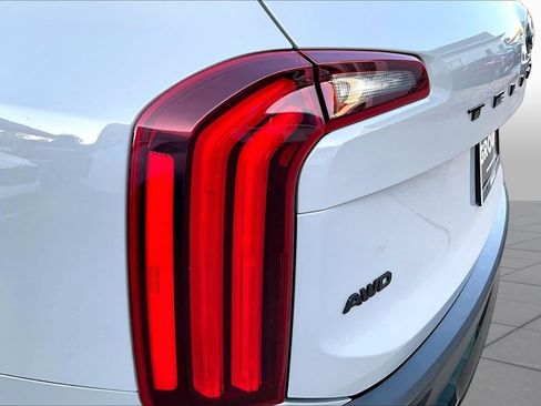 Used 2021 Kia Telluride EX w/ EX Premium Package AWD/4WD image 28