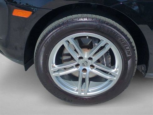 Used 2024 Porsche Macan Turbo AWD/4WD image 26