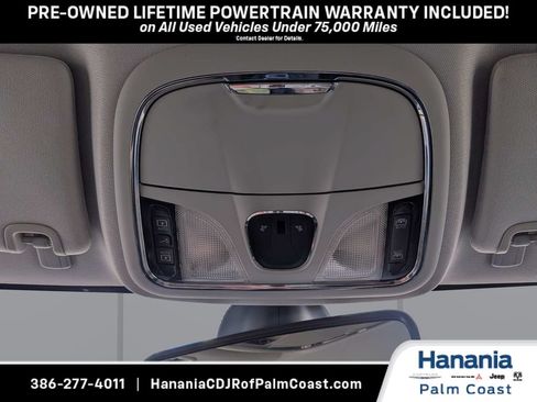 Used 2019 Jeep Cherokee Latitude Plus w/ Comfort/Convenience Group AWD/4WD image 26