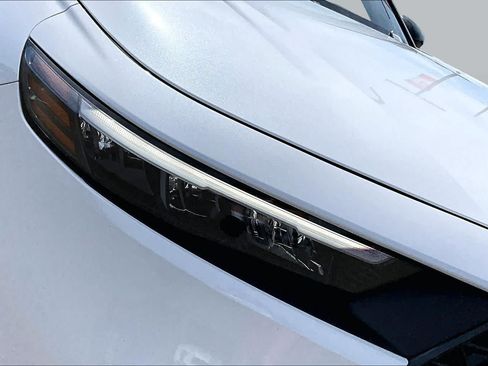 Used 2024 Honda Accord Sport image 27
