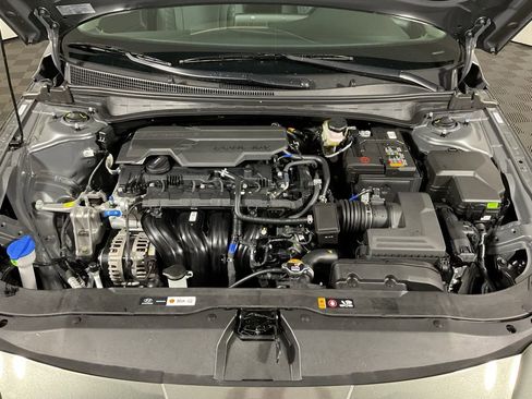 New 2026 Hyundai Elantra Limited FWD image 10