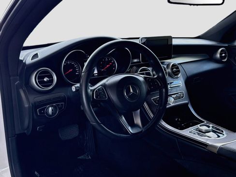Used 2018 Mercedes-Benz C 300 Coupe image 7