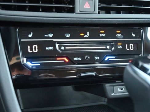 New 2025 Volkswagen Jetta Sport image 15