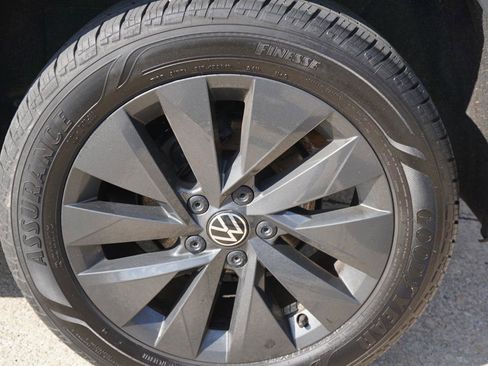 Used 2024 Volkswagen Taos S image 10