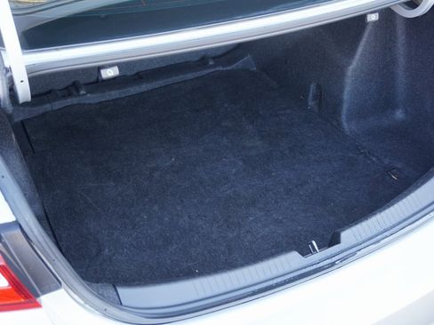 Used 2016 Chevrolet Malibu LT image 7