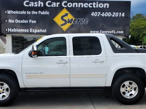 Used 2011 Chevrolet Avalanche LS RWD image 9