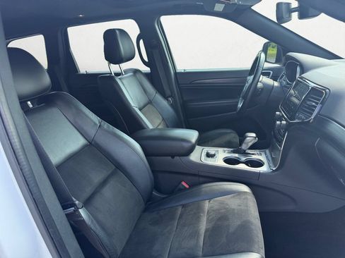 Used 2022 Jeep Grand Cherokee Laredo X AWD/4WD image 15
