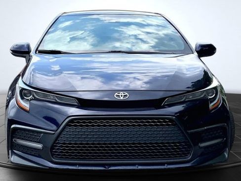 Used 2021 Toyota Corolla SE FWD image 3