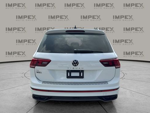 Used 2022 Volkswagen Tiguan SE R-Line FWD image 4