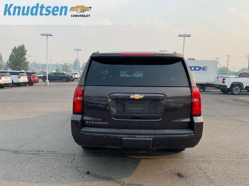 Used 2018 Chevrolet Suburban LT AWD/4WD image 6