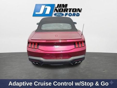 Used 2025 Ford Mustang Premium RWD image 9