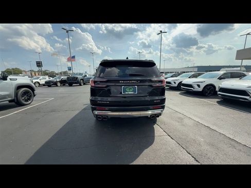 Certified 2024 GMC Acadia Denali FWD image 7
