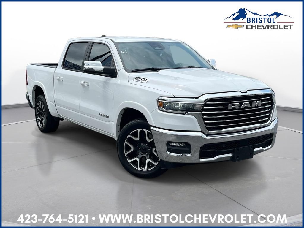 Used 2025 RAM 1500 Laramie AWD/4WD image 1