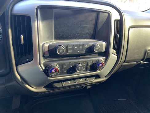 Used 2017 GMC Sierra 1500 SLE w/ SLE Value Package image 5