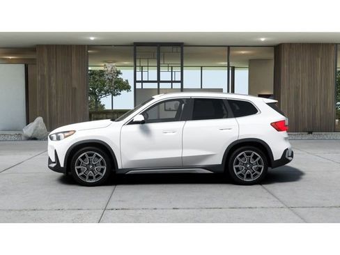 New 2026 BMW X1 xDrive28i w/ Convenience Package image 4