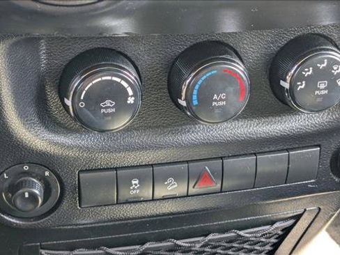 Used 2017 Jeep Wrangler Unlimited Sport w/ Quick Order Package 24S image 18