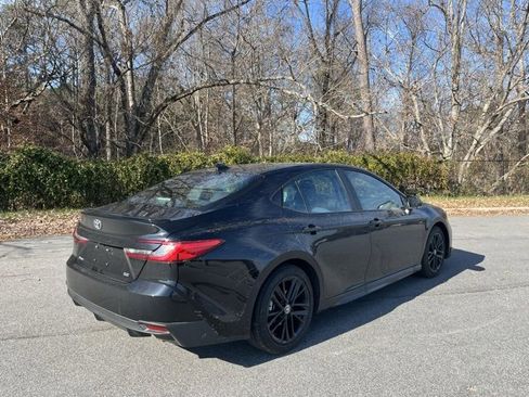 Used 2025 Toyota Camry SE w/ Multimedia Upgrade Package image 2