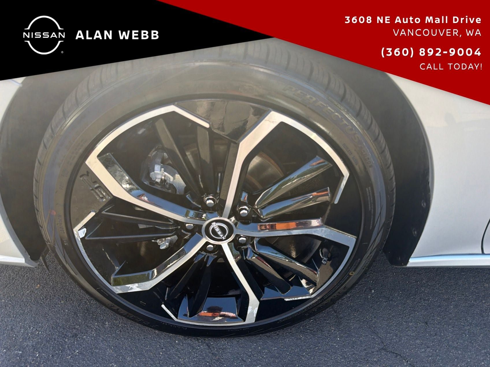 Used 2024 Nissan Altima 2.5 SR w/ SR Premium Package FWD image 33