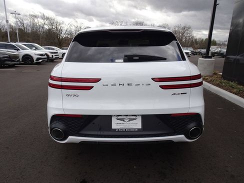 New 2025 Genesis GV70 3.5T Sport w/ Sport Advanced Package AWD/4WD image 4