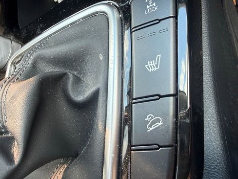 Certified 2024 Kia Seltos EX image 23