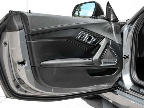 Used 2024 BMW Z4 sDrive30i w/ Convenience Package RWD image 43