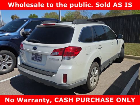 Used 2011 Subaru Outback 2.5i Limited w/ PWR Moonroof Pkg image 7