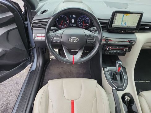 Used 2019 Hyundai Veloster Turbo Ultimate image 9