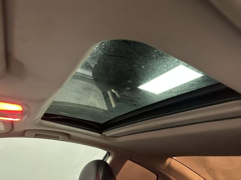 Used 2013 INFINITI G37 x w/ Premium Pkg image 9