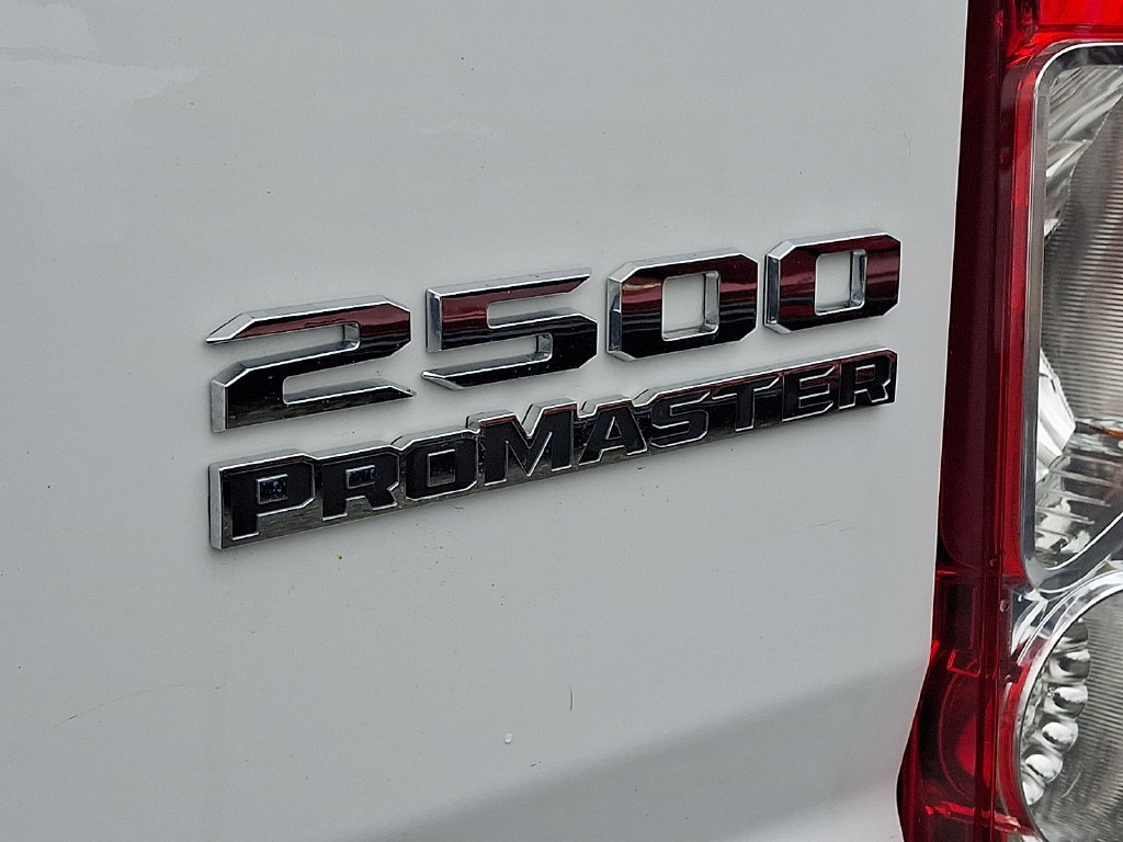 Used 2025 RAM ProMaster 2500 w/ U-Haul Equipment Group FWD image 30