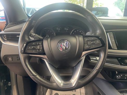 Used 2023 Buick Enclave Essence AWD/4WD image 25