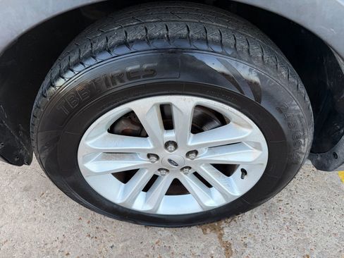 Used 2012 Ford Explorer XLT image 44