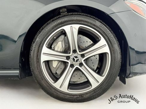 Used 2020 Mercedes-Benz E 450 4MATIC Cabriolet image 40