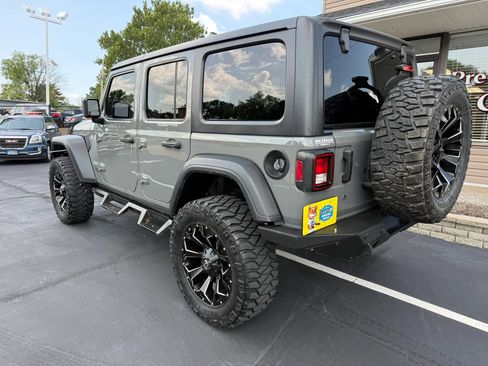 Used 2019 Jeep Wrangler Unlimited Sport AWD/4WD image 8