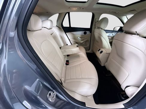 Certified 2022 Mercedes-Benz GLC 300 image 22