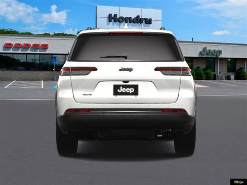 New 2025 Jeep Grand Cherokee L Altitude image 6