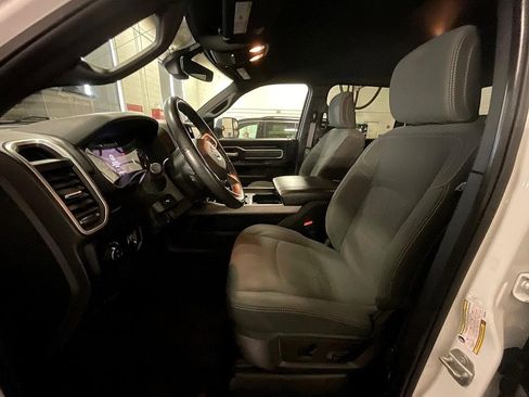 Used 2022 RAM 2500 Big Horn w/ Level C Equiment Group image 4