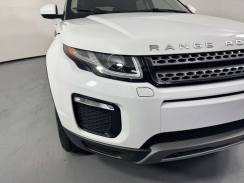 Used 2019 Land Rover Range Rover Evoque SE AWD/4WD image 3