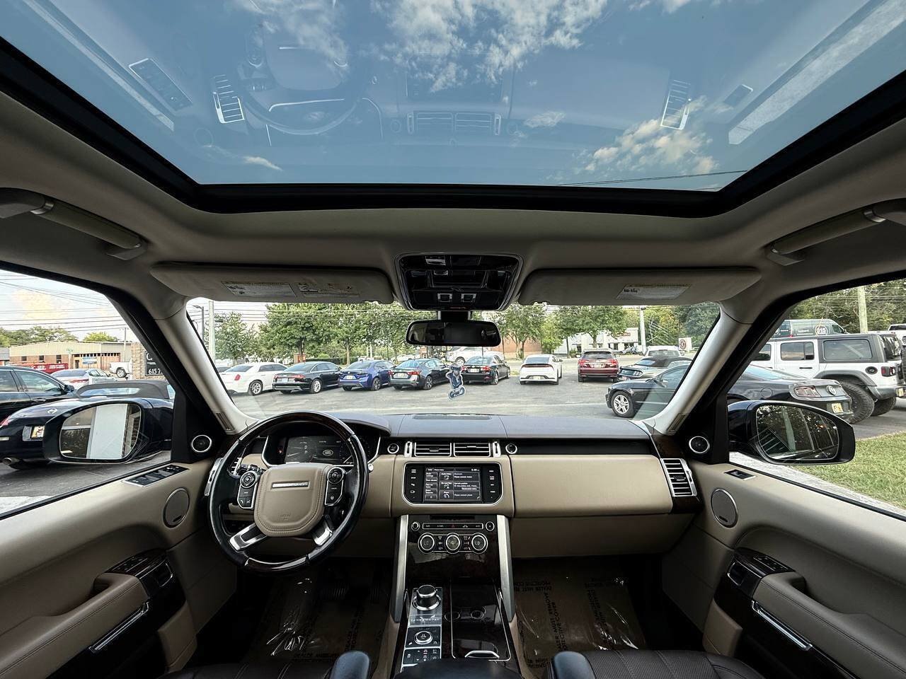 Used 2014 Land Rover Range Rover HSE AWD/4WD image 24