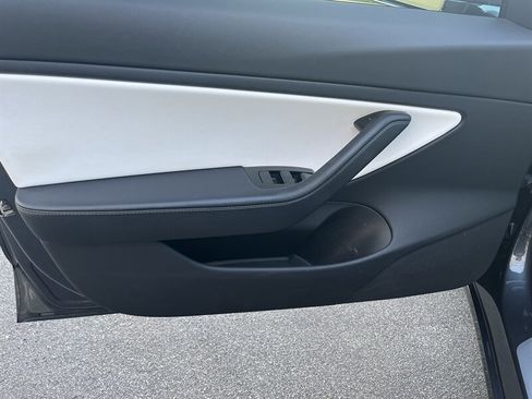 Used 2019 Tesla Model 3 Long Range image 13