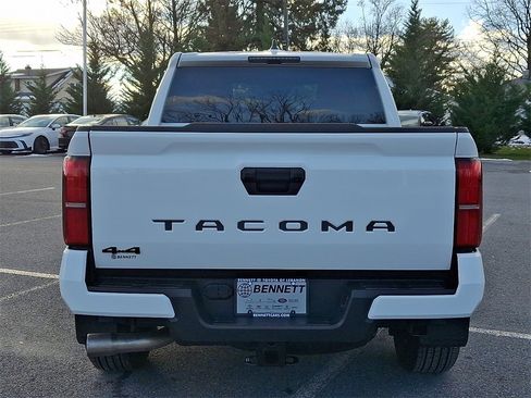 Certified 2024 Toyota Tacoma TRD Sport image 5