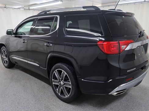 Used 2017 GMC Acadia Denali w/ Technology Package AWD/4WD image 4