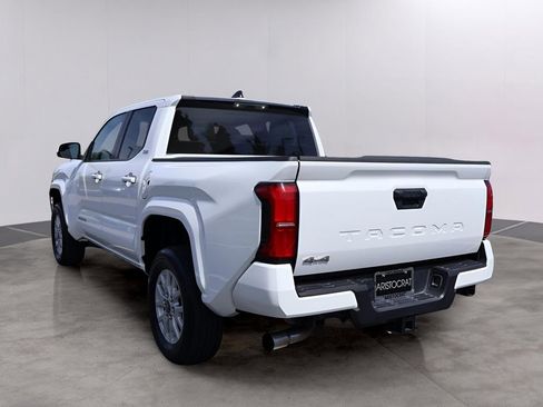 Used 2024 Toyota Tacoma SR5 AWD/4WD image 7