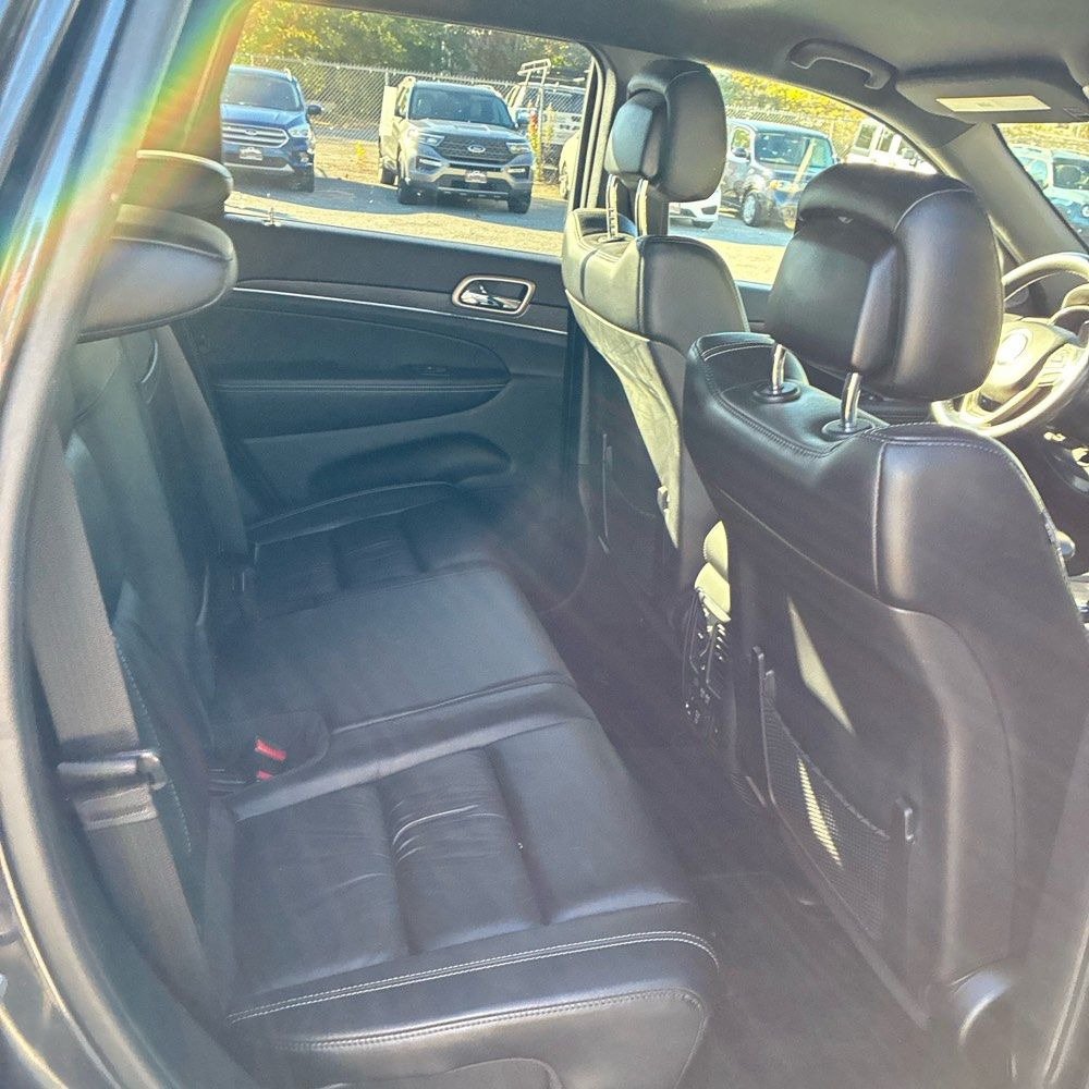 Used 2015 Jeep Grand Cherokee Limited AWD/4WD image 11