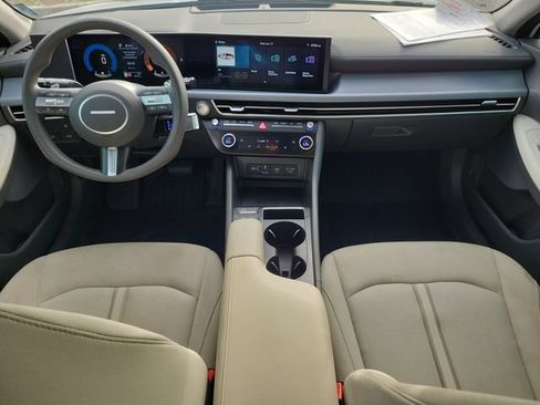 Used 2025 Hyundai Sonata SEL FWD image 17
