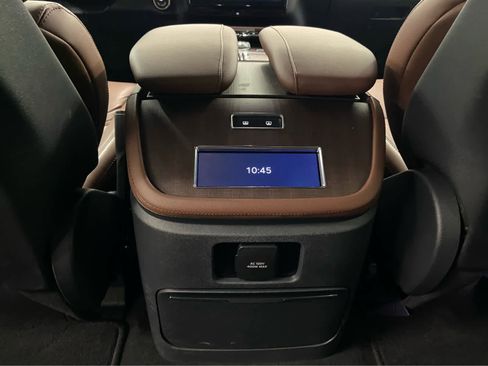 Used 2025 Lincoln Navigator L Reserve image 22